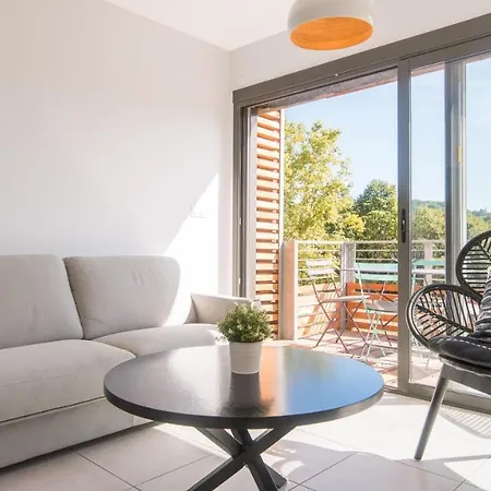 Le Coquet Climatise Avec Balcon Terrasse Et Parking Sarlat-la-Canéda