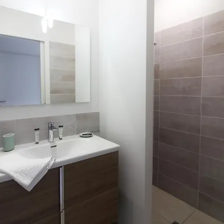 Appartement Le Coquet Climatise Avec Balcon Terrasse Et Parking Sarlat-la-Canéda